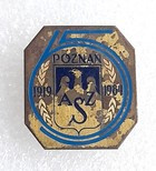 odznak 65 let Akademického sportovního sdružení Poznaň 1919-1984 (lak)
