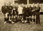 Czarni Lwów (28.05.1922) - Sbírka sportovní historie Ne. 30 pohlednic