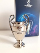 Replika trofeje UEFA Champions League (oficiální licencovaný produkt) 8 cm